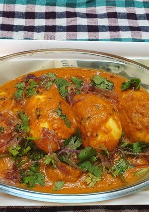 A picture of Egg Butter Masala.