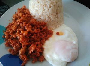 Foto principal de Chichas con arroz blanco y huevo frito