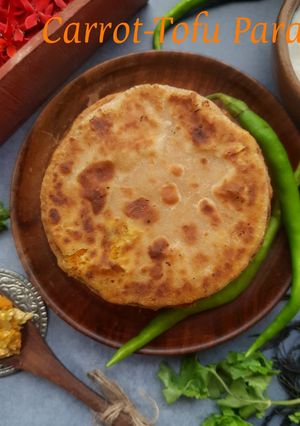 A picture of Carrot tofu paratha.