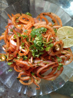 A picture of Laccha onion salad.