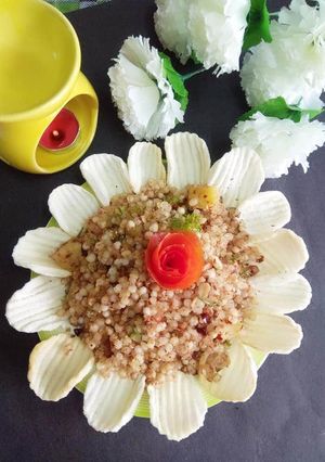 साबूदाना खिचड़ी (Sabudana khichdi recipe in Hindi) रेसिपी मुख्य फोटो