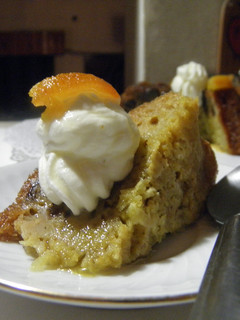 Una foto de Budín de pan y mandarinas