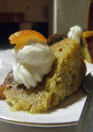 Una foto de Budín de pan y mandarinas