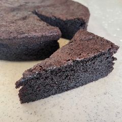 Nigella’s Chocolate Olive Oil Cake ❤️ A picture of Nigella’s Chocolate Olive Oil Cake ❤️.