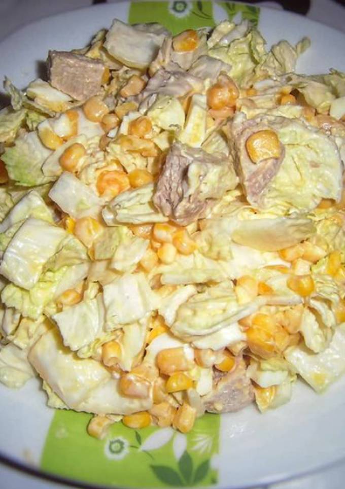 Салат с пекинской капустой и курицей