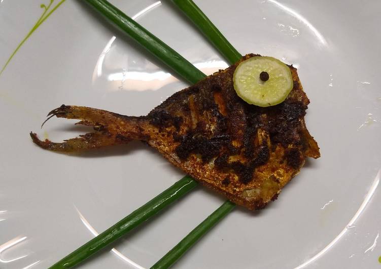 Tareli pomfret macchi