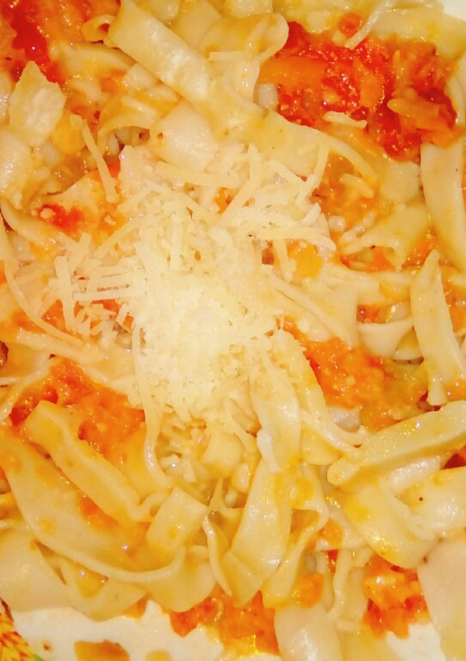 Una foto de Fideos cinta caseros, riquísimos!! 👌