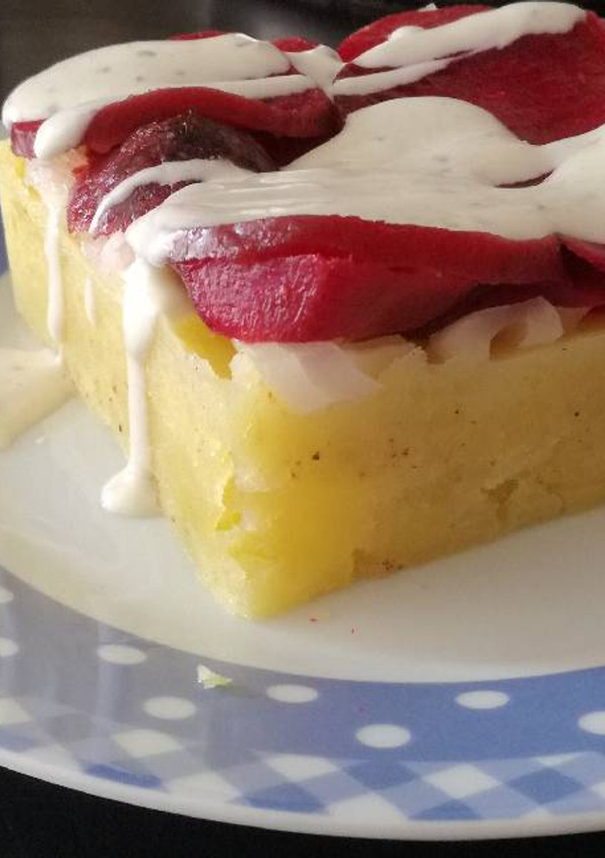 Una foto de Ensalada templada de patata y remolacha