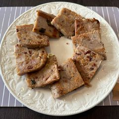 A picture of Taro Cake 芋頭糕.