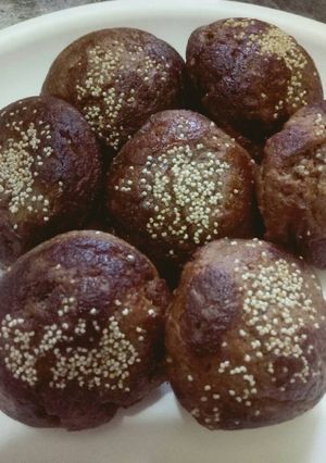 A picture of Sweetpotato gulgule in appam pan.