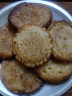 இனிப்பு அப்பம்(sweet appam recipe in tamil) செய்முறை முக்கிய புகைப்படம்