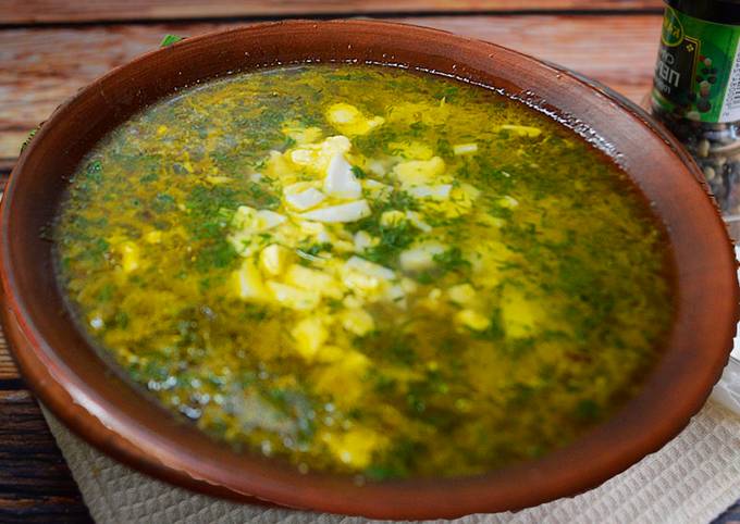 Зеленый борщ с щавелем и яйцом — рецепт с фото пошагово (щавелевый суп)