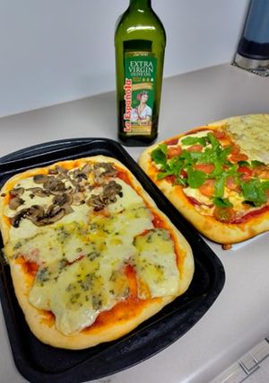 Una foto de Pizza casera de la Nasa 🚀🍕💥