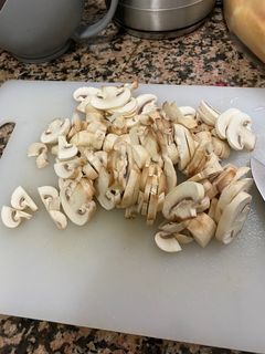 Una foto de Salsa de champiñones y zanahorias
