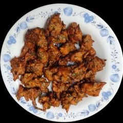 A picture of Spinach pakoda.