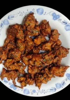 A picture of Spinach pakoda.
