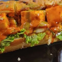 A picture of Spicy paneer roll.