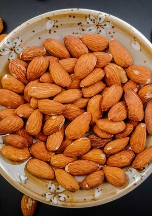 A picture of Air Fryer Roasted Almonds.
