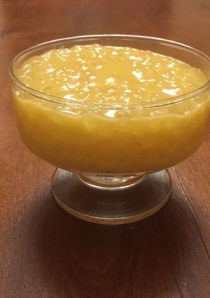 Una foto de Postre de mango-maracuyá con perlas de sagú