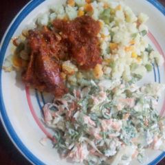 A picture of Cauliflower rice and chicken stew with coleslaw #abjmom109.