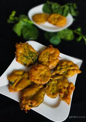 পুঁই পাতার পাপড় (pui patar papar recipe in Bengali) রেসিপির প্রধান ছবি