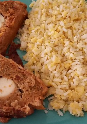 Tojásos rizs, tekercs baconos stefánia vagdalt hússal recept fotója