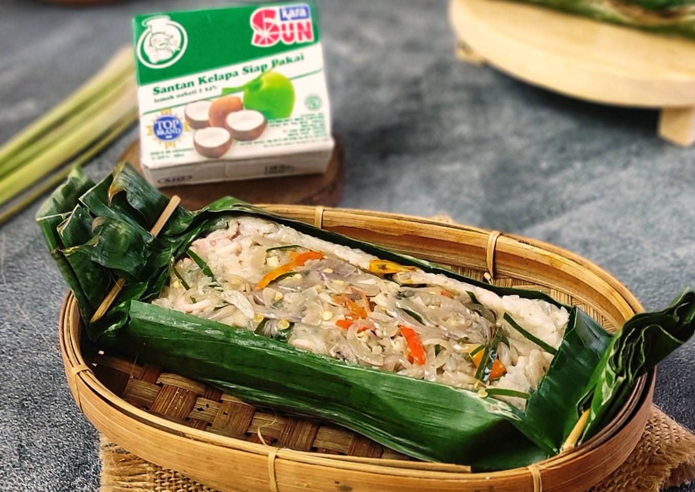 Resep Nasi Bakar Cumi Sambal Matah, Enak Banget