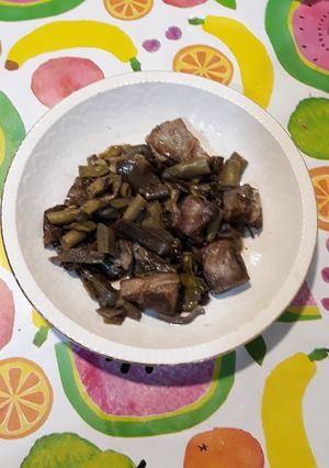 Una foto de Wok de Costilla con verduras