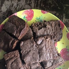 A picture of Brownies.