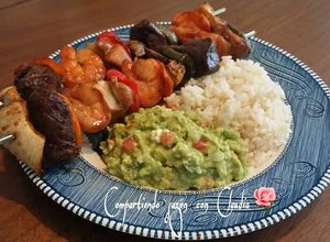 Una foto de Brochetas mixtas🌹