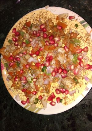A picture of Masala papad.