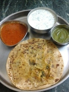 A picture of Methi ka stuff paratha.