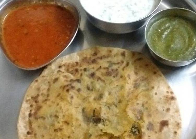 Steps to Make Favorite Methi ka stuff paratha