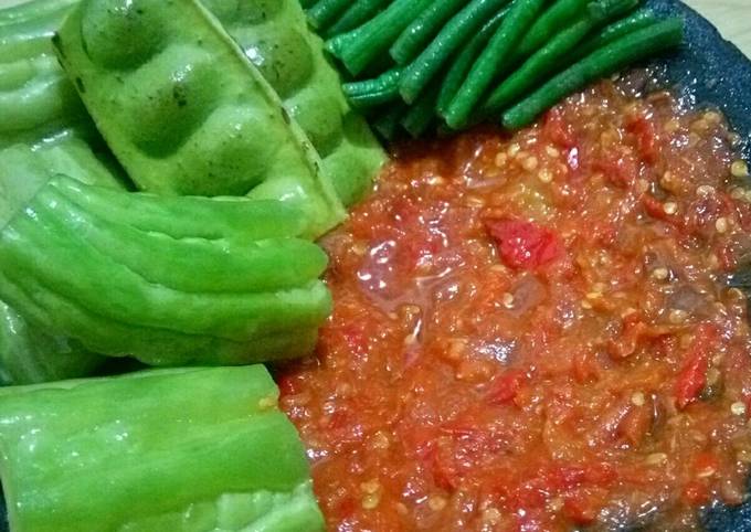 Resep Sambal Tomat oleh Vey Alodia's Kitchen - Cookpad