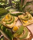 توست البيض الصحي مع الافوكادو🥑🥑🍞🥚🍳🥚🍳🥒🥒