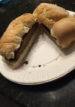 A picture of Meatloaf burgers.