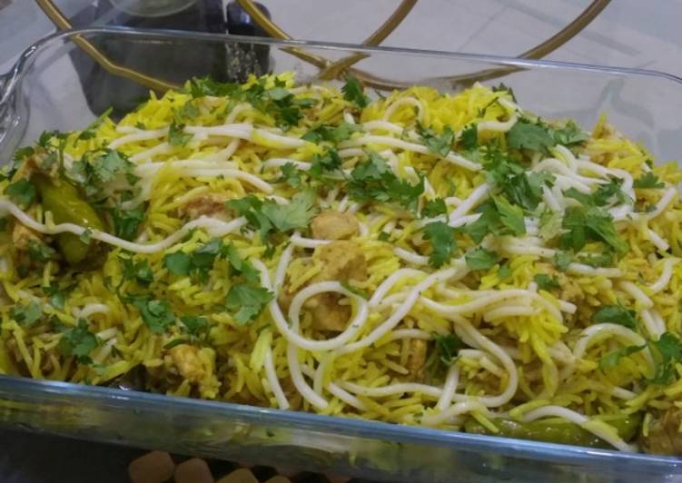 Steps to Prepare Perfect Chicken Burmese Rice/Pulao