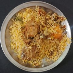 A picture of Chicken Biryani.