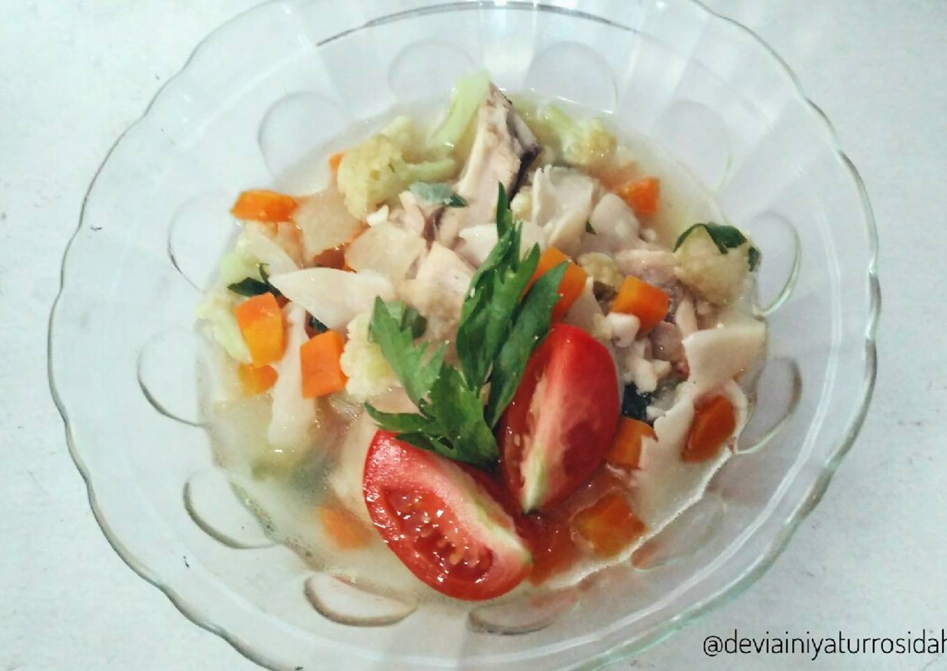 Sop Ayam Jamur dan Sayur