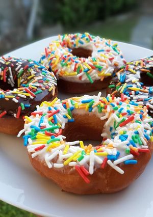 Una foto de Receta de Donuts  (DONAS)