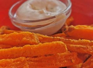 Foto de Palitos de Queijo Emmental com Molho de Iogurte