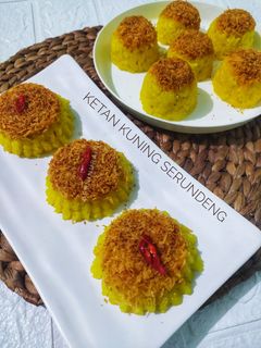 Foto resep Ketan Kuning Serundeng