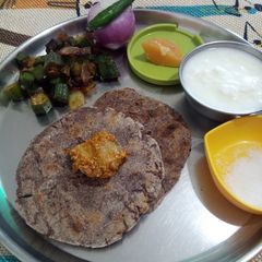 Ragi ka rotla millets A picture of Ragi ka rotla millets.