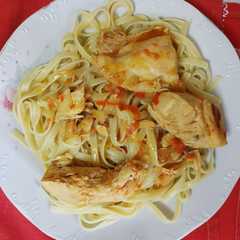 รูปของ Κοτόπουλο με μακαρόνια 🍝🍲