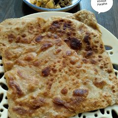 A picture of Khasta paratha.