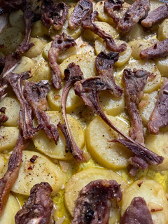 Una foto de Chuletillas de cordero al horno. Estilo Murciano