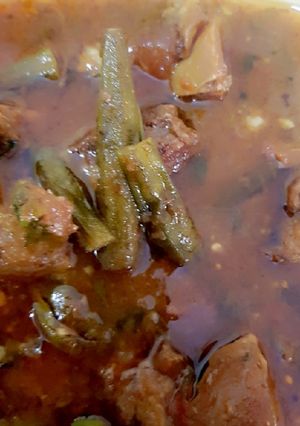 A picture of Bhindi gosht salan (Lady finger, Okra).