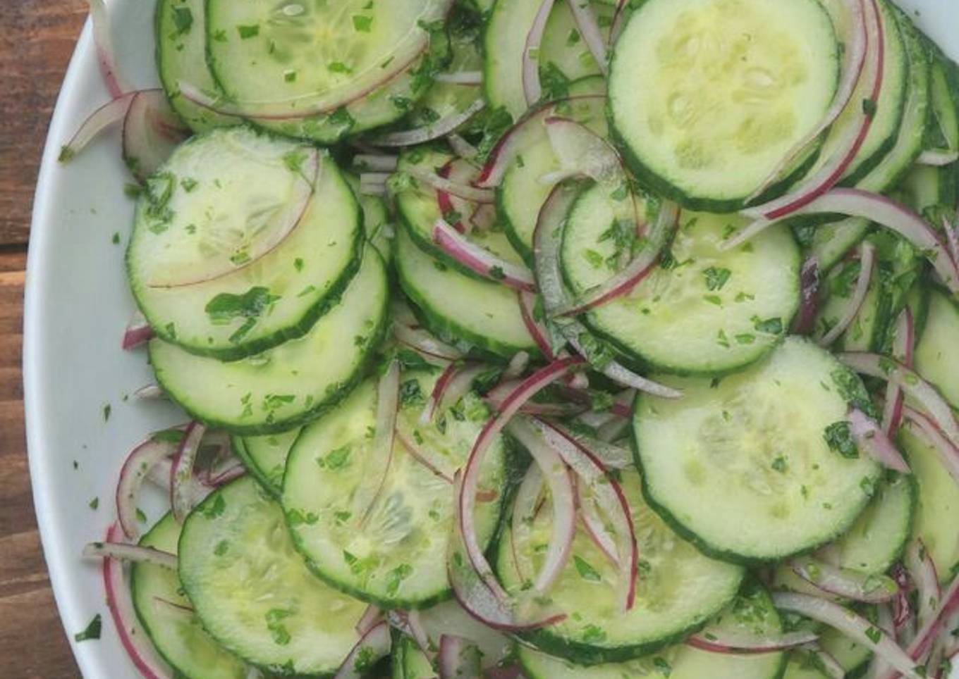 Guarnición de Pepino, cilantro y cebolla morada. #fácil #rápido