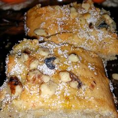 A picture of Orange Kiss-me cake.