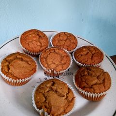 A picture of Pumpkin cupcakes.
